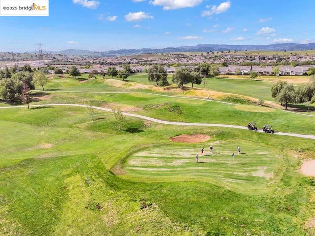 1559 Regent Dr, Brentwood, CA 94513