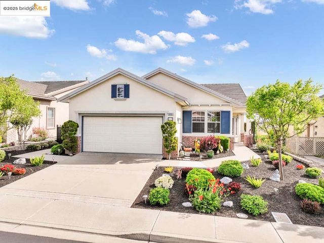 1559 Regent Dr, Brentwood, CA 94513