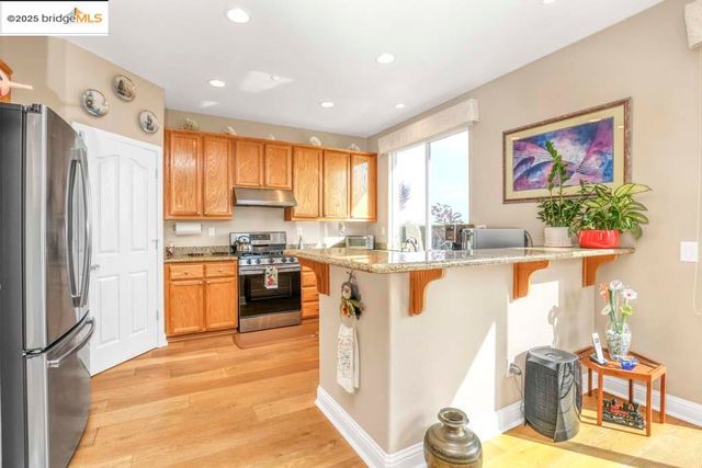 1559 Regent Dr, Brentwood, CA 94513