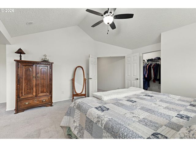 2716 Ne 168TH Ave, Vancouver, WA 98684