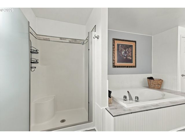 2716 Ne 168TH Ave, Vancouver, WA 98684