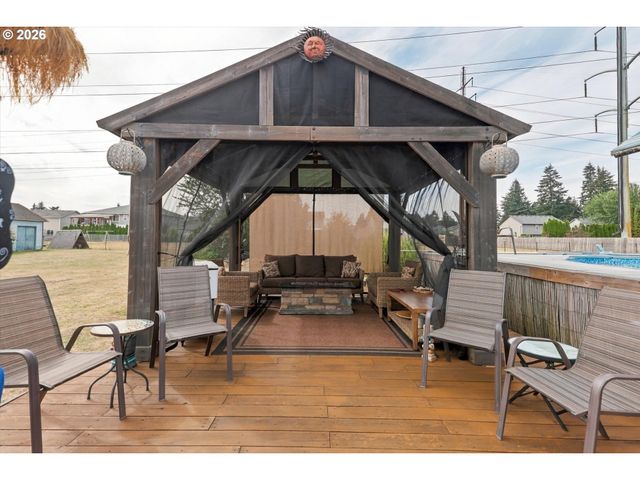 2716 Ne 168TH Ave, Vancouver, WA 98684