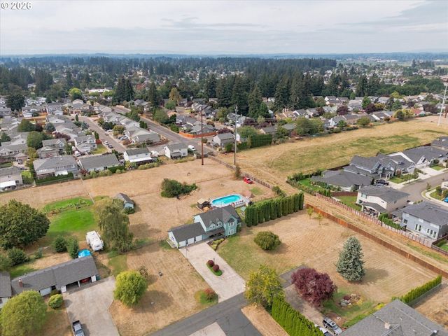 2716 Ne 168TH Ave, Vancouver, WA 98684