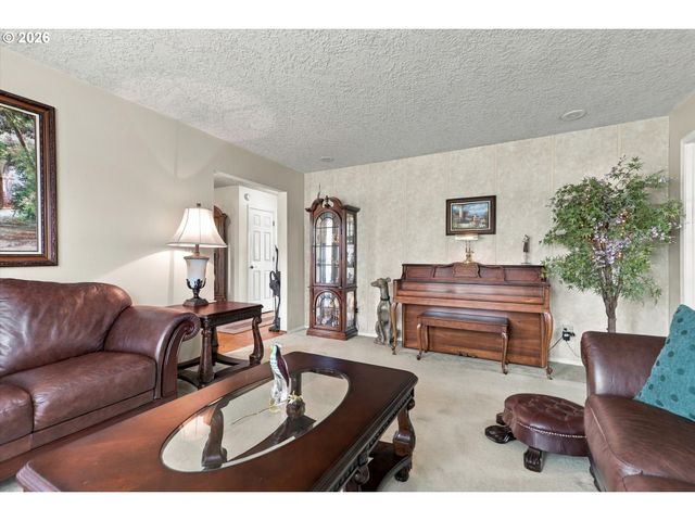 2716 Ne 168TH Ave, Vancouver, WA 98684