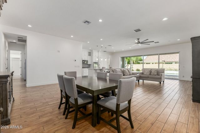 1464 E LEXINGTON Avenue, Gilbert, AZ 85234