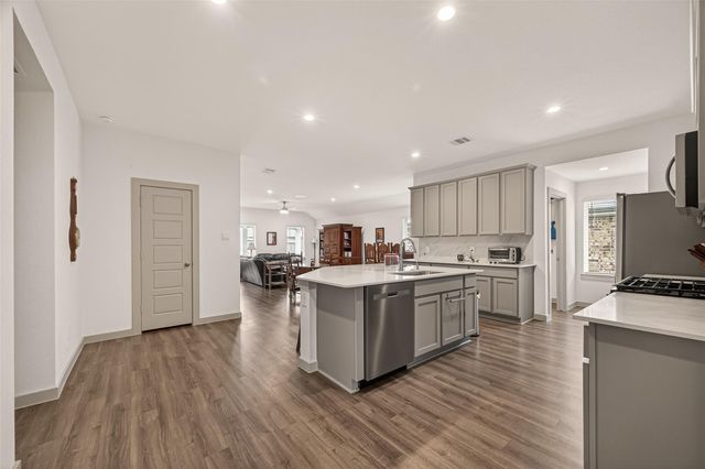 1119 Kinder Sky Lane, Rosharon, TX 77583