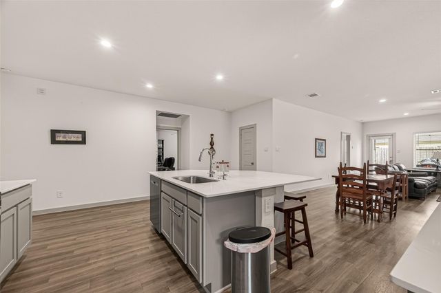 1119 Kinder Sky Lane, Rosharon, TX 77583