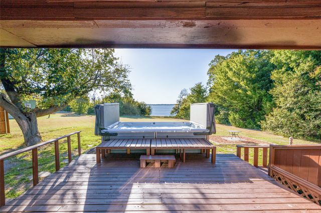 7404 County Road 964, Nevada, TX 75173