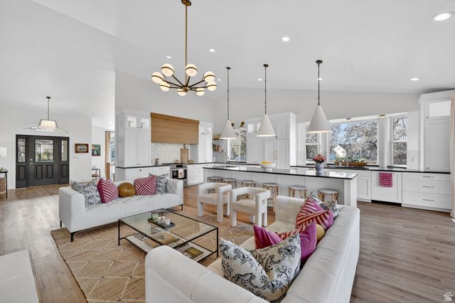 12567 S BLACKSMITH LN, Draper, UT 84020