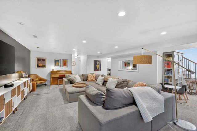 12567 S BLACKSMITH LN, Draper, UT 84020