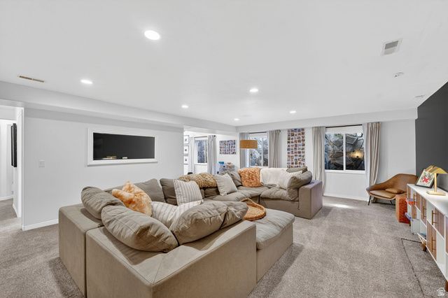 12567 S BLACKSMITH LN, Draper, UT 84020