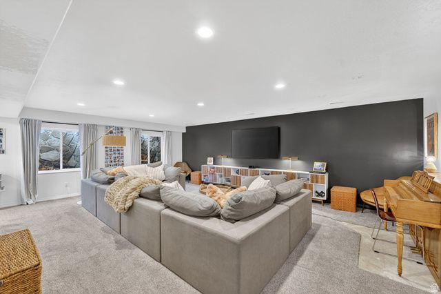 12567 S BLACKSMITH LN, Draper, UT 84020