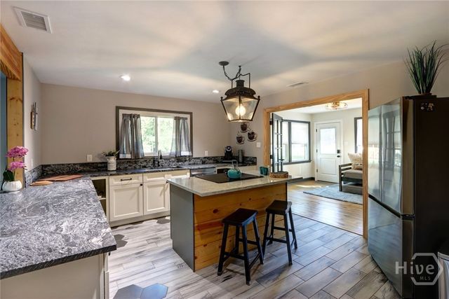 171 Smith Avenue, Savannah, GA 31408