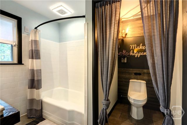 171 Smith Avenue, Savannah, GA 31408