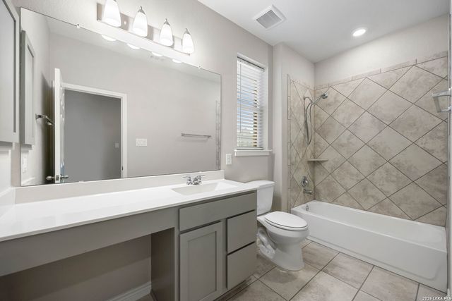 7803 Vejer, Boerne, TX 78015
