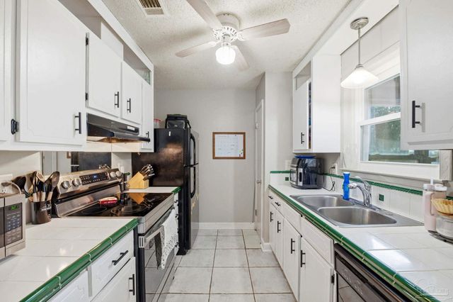 7879 Galaxy Ct, Pensacola, FL 32506