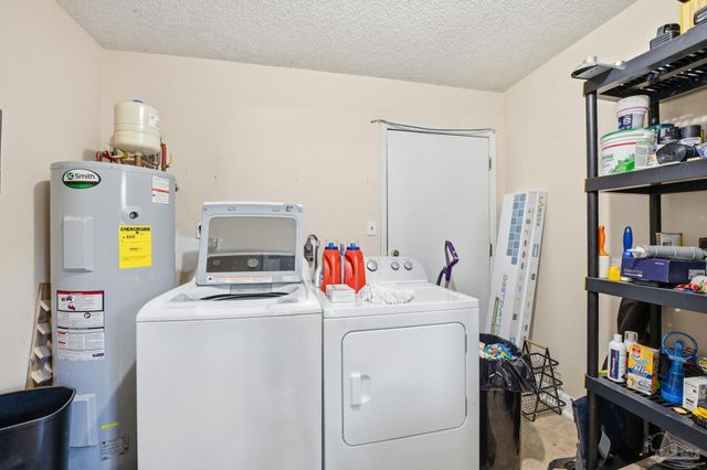 7879 Galaxy Ct, Pensacola, FL 32506