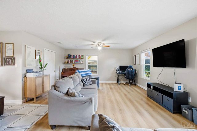 7879 Galaxy Ct, Pensacola, FL 32506