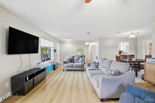 7879 Galaxy Ct, Pensacola, FL 32506