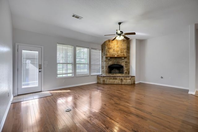 98 Sunnydale Court, Howe, TX 75459