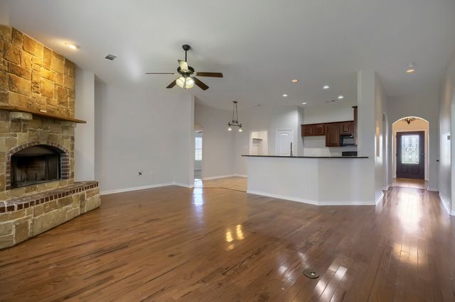 98 Sunnydale Court, Howe, TX 75459