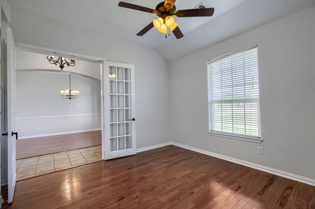 98 Sunnydale Court, Howe, TX 75459