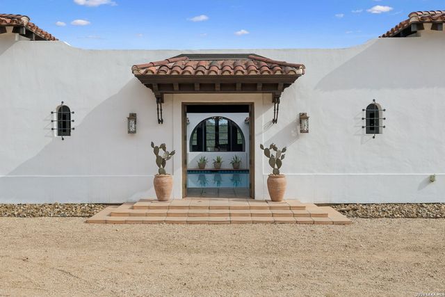 2835 Palomino Springs, Bandera, TX 78003