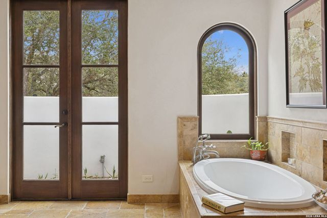 2835 Palomino Springs, Bandera, TX 78003