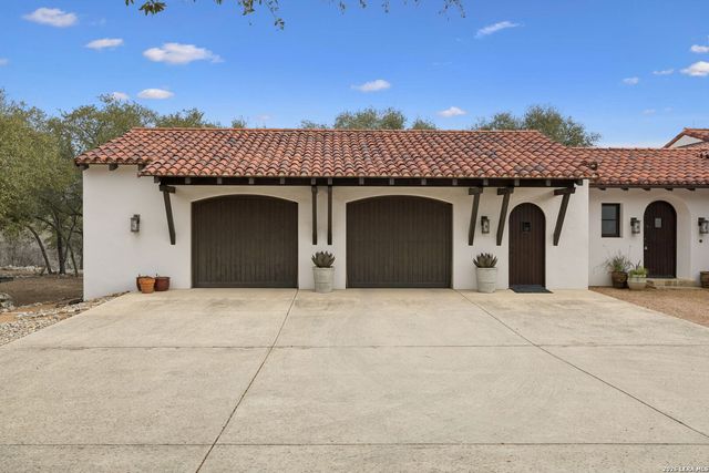 2835 Palomino Springs, Bandera, TX 78003