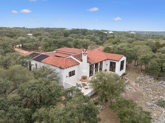2835 Palomino Springs, Bandera, TX 78003