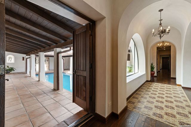 2835 Palomino Springs, Bandera, TX 78003