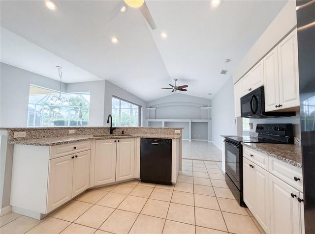 12567 SW PEMBROKE CIRCLE N, Lake Suzy, FL 34269