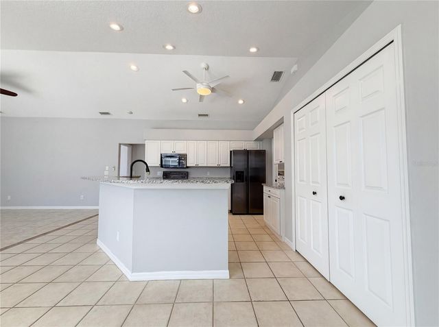 12567 SW PEMBROKE CIRCLE N, Lake Suzy, FL 34269