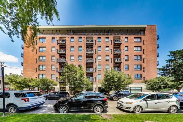 974 W 35th Place 503, Chicago, IL 60609