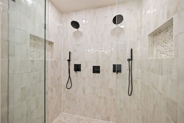 905 Brestol Court W, Bedford, TX 76021