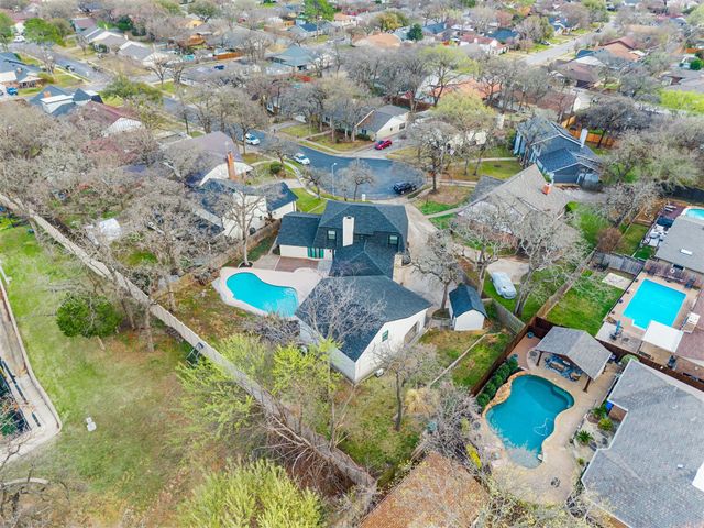 905 Brestol Court W, Bedford, TX 76021