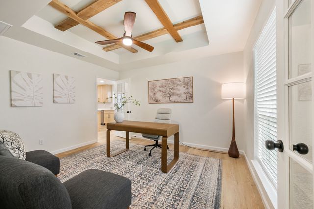 905 Brestol Court W, Bedford, TX 76021