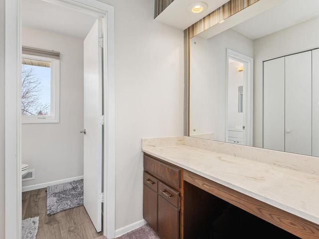 11712 Galtier Drive, Burnsville, MN 55337