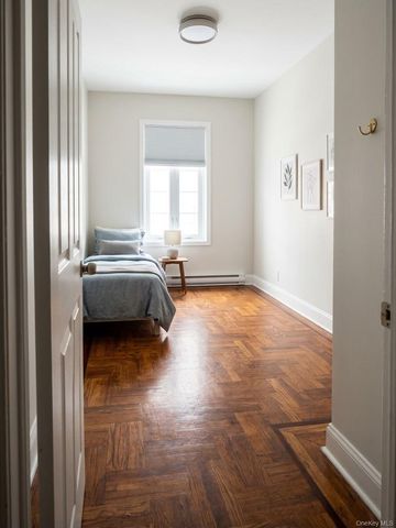 4735 38th Street, Long Island City, NY 11101