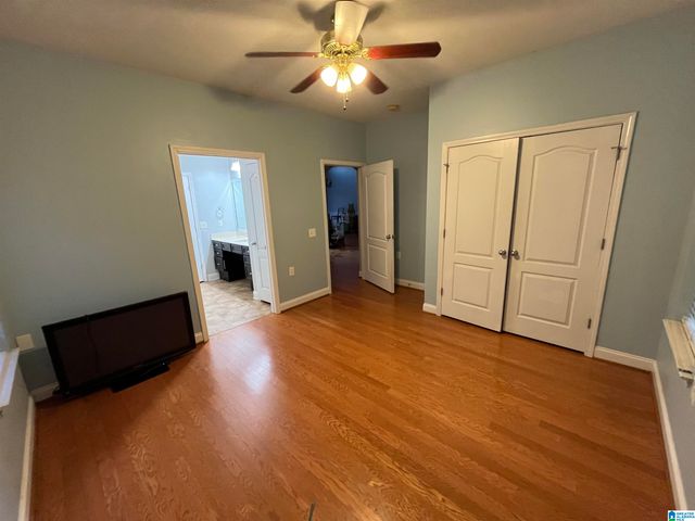 4329 SEGARS COVE, Bessemer, AL 35022