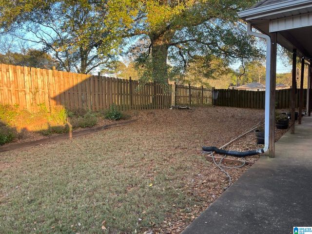 4329 SEGARS COVE, Bessemer, AL 35022