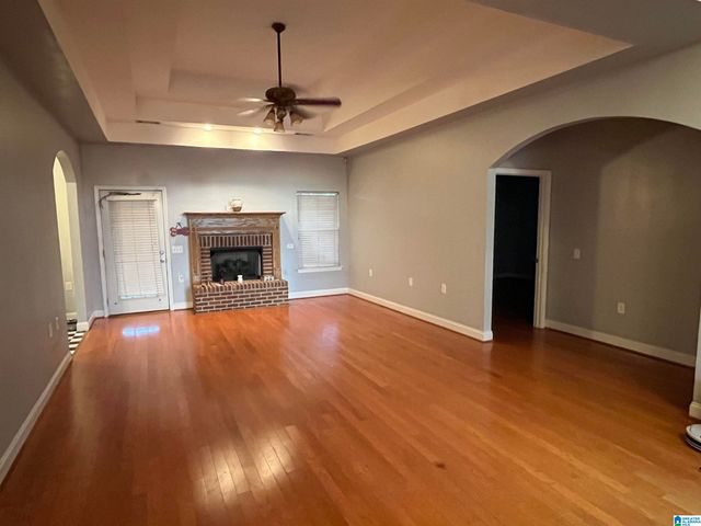 4329 SEGARS COVE, Bessemer, AL 35022