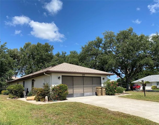 21821 KING JOHN STREET, Leesburg, FL 34748