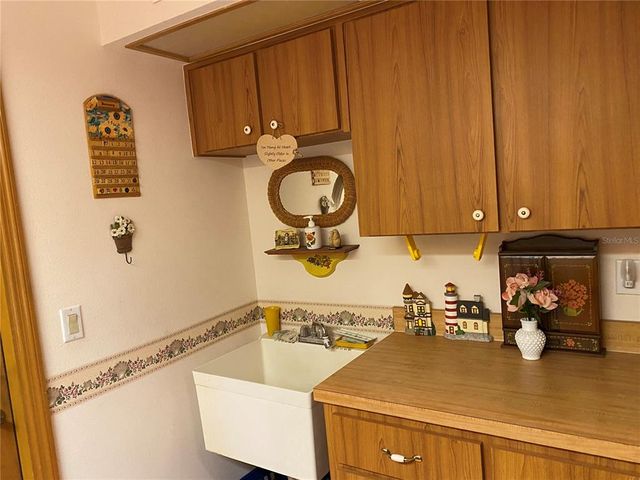 21821 KING JOHN STREET, Leesburg, FL 34748