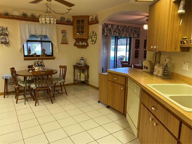 21821 KING JOHN STREET, Leesburg, FL 34748