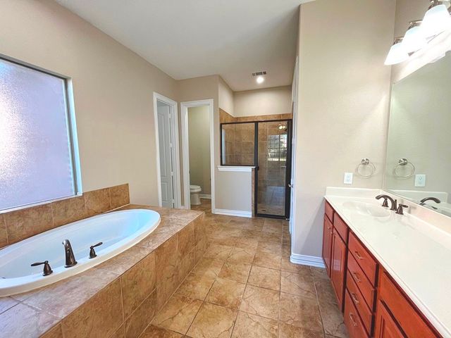 486 Fenwick Drive, Sunnyvale, TX 75182