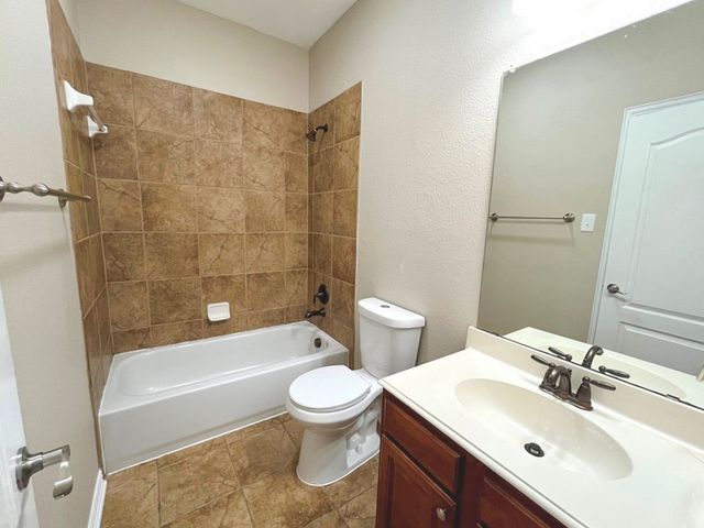 486 Fenwick Drive, Sunnyvale, TX 75182