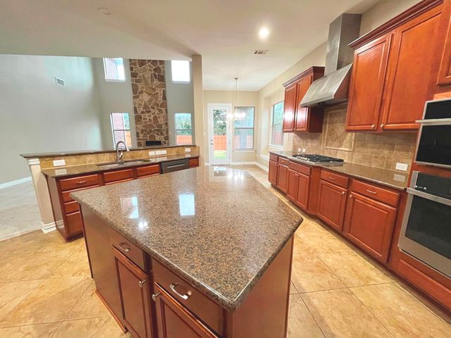 486 Fenwick Drive, Sunnyvale, TX 75182