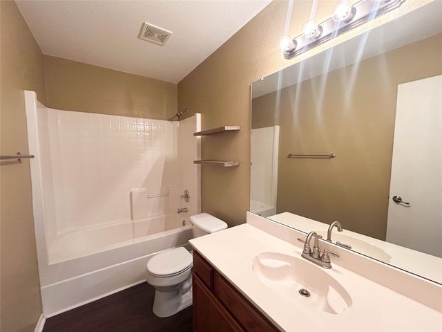 1309 Rye Glen Drive, Midlothian, TX 76065