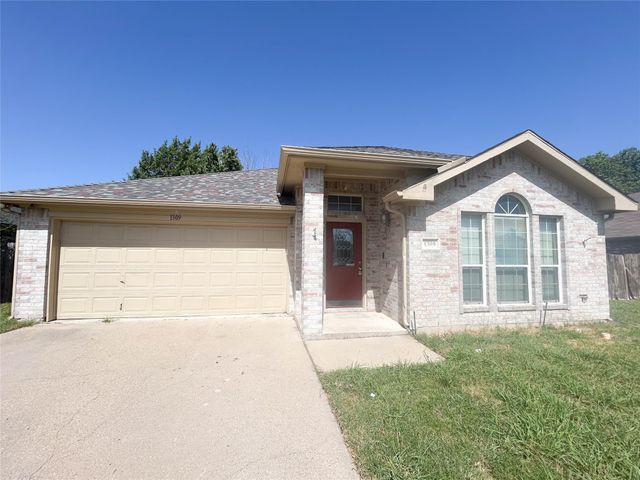 1309 Rye Glen Drive, Midlothian, TX 76065